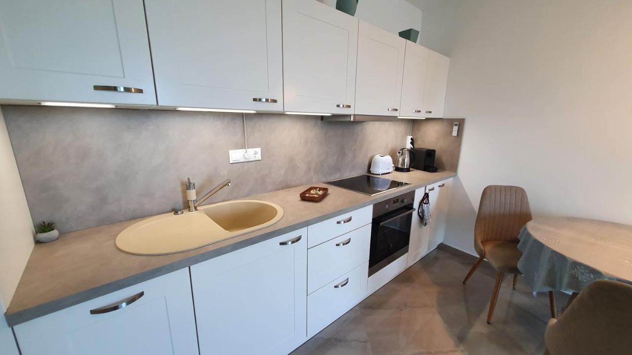 Kekvitorla Apartman Кестхей Екстер'єр фото