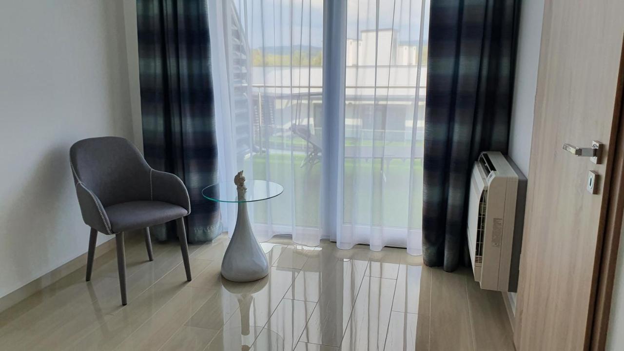 Kekvitorla Apartman Кестхей Екстер'єр фото